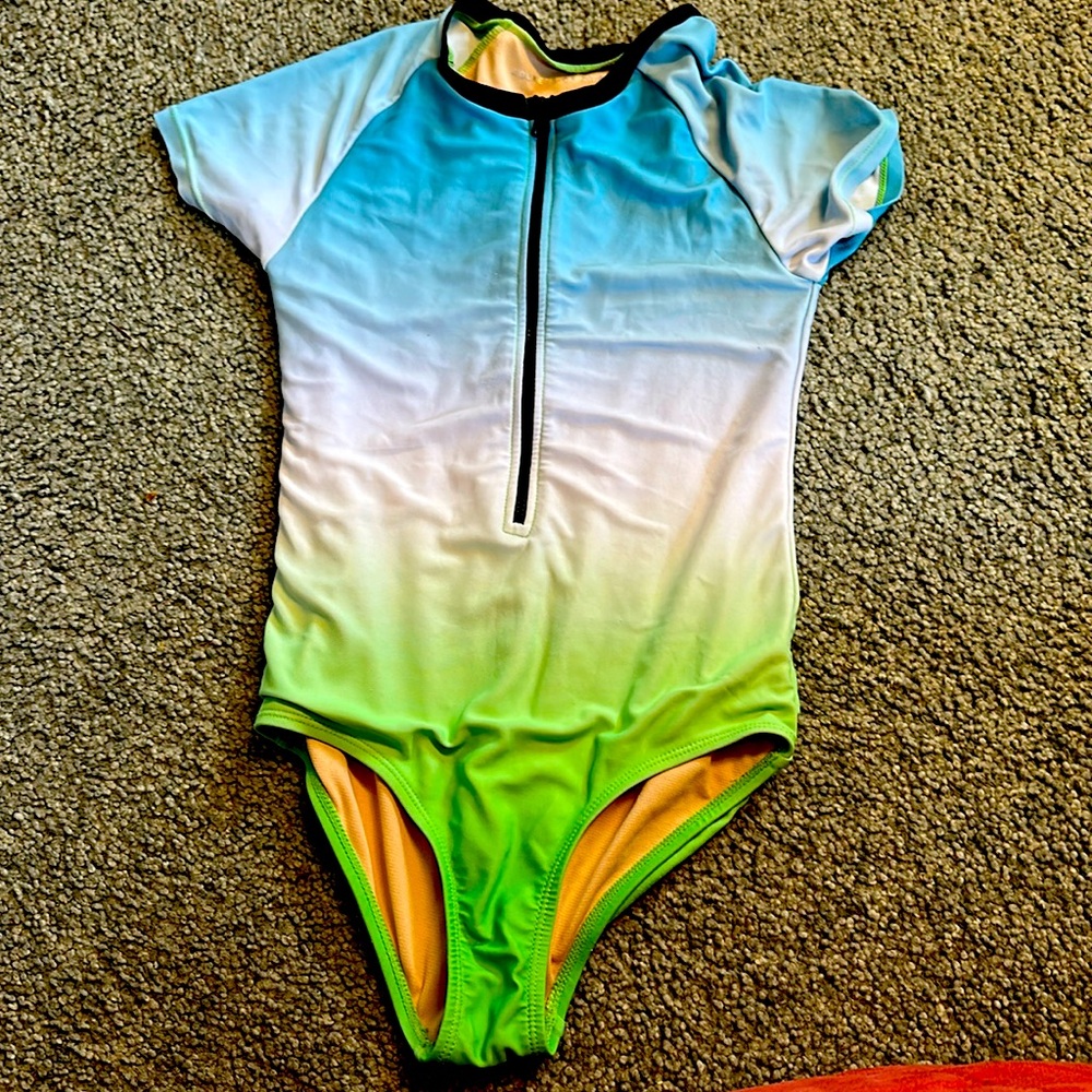 Rockets of awesome one piece swimsuit with a zipper front sz 10